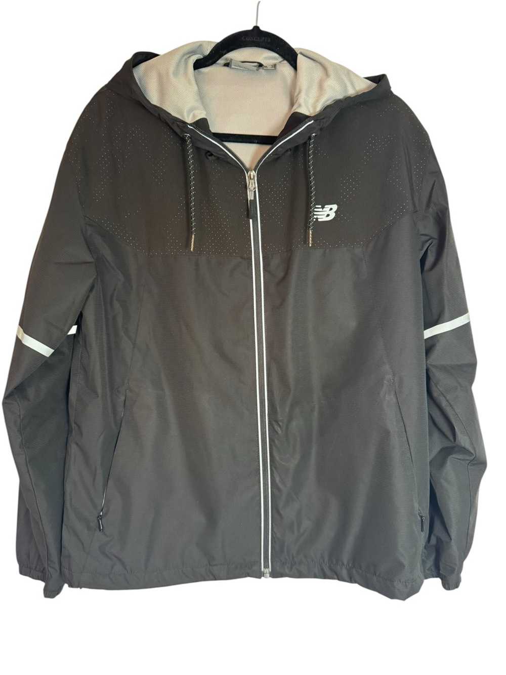 New Balance Men's Black Hooded Medium Windbreaker with Reflective Accents